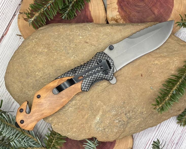 Bigfoot Footprint with Trees Knife